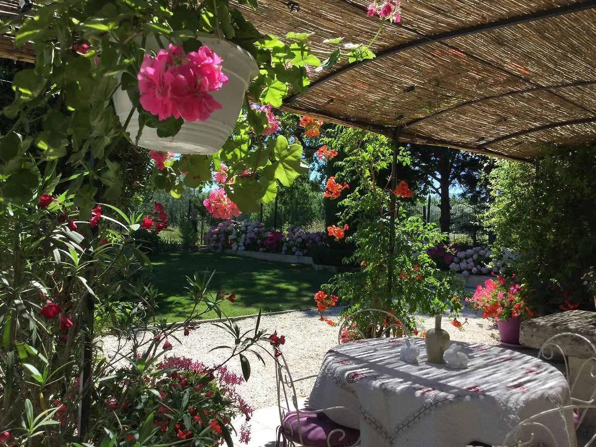Bed & Breakfast Mas De L'Air - Maison De Charme Bed and Breakfast Noves Francia