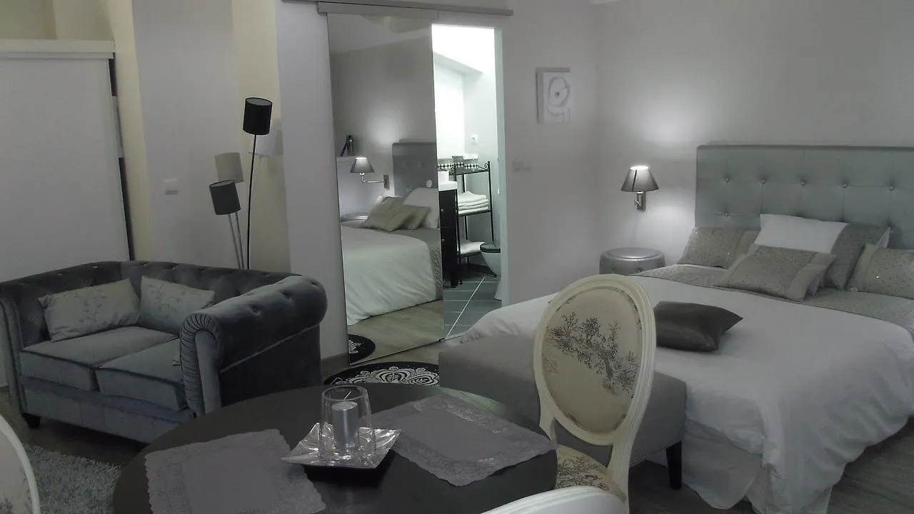 Mas De L'Air - Maison De Charme Bed and Breakfast Noves