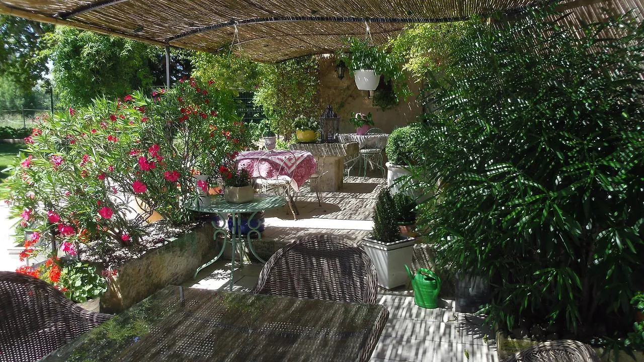 Mas De L'Air - Maison De Charme Bed & Breakfast Noves France