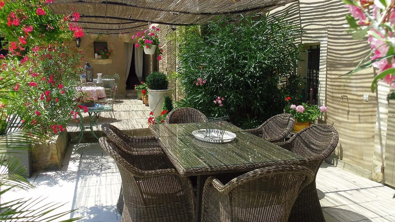 Mas De L'Air - Maison De Charme Bed & Breakfast Noves 0*,  France