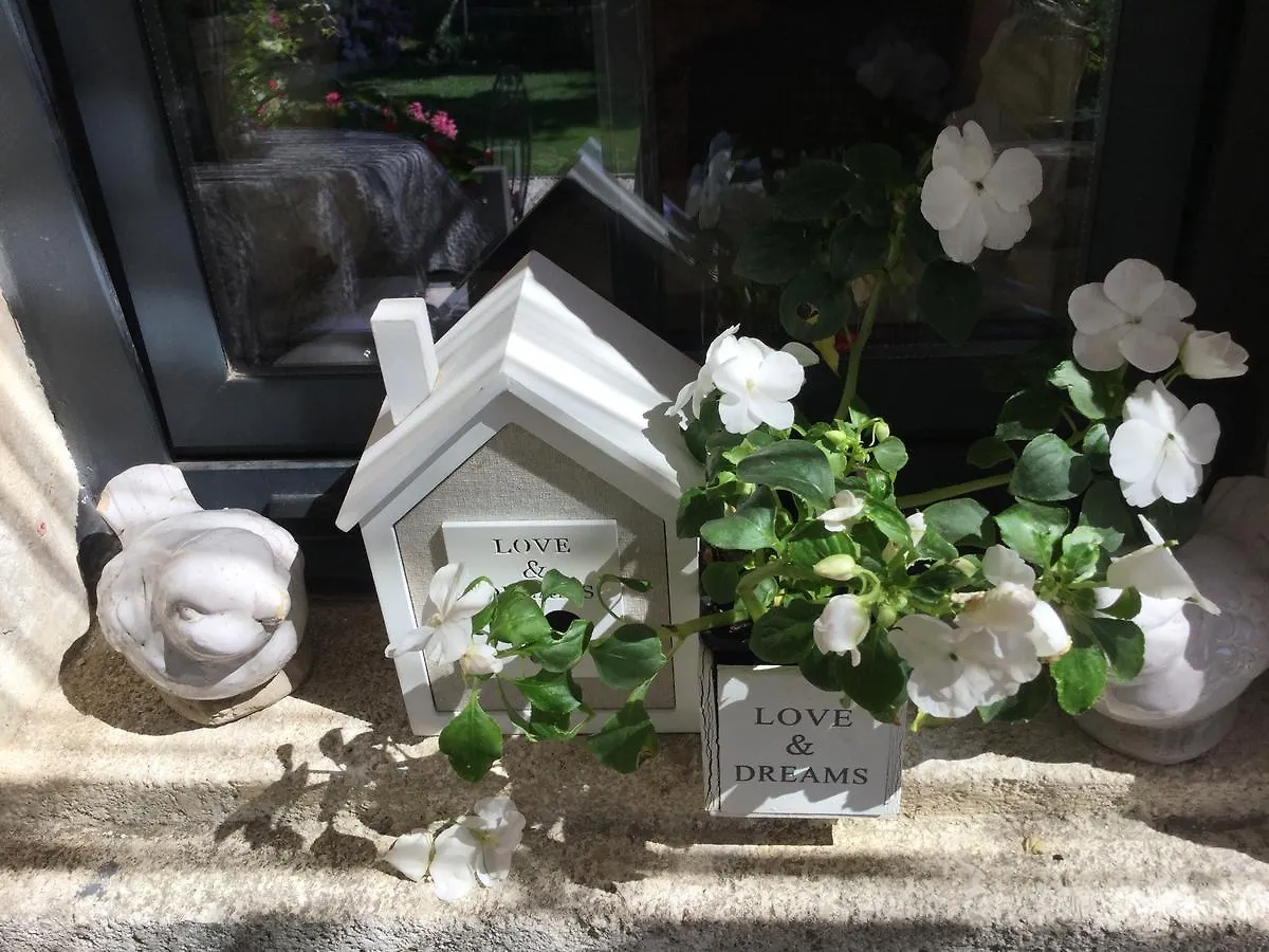 Mas De L'Air - Maison De Charme Bed & Breakfast Noves 0*,